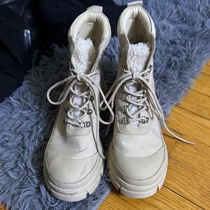 Cream Lace-Up Boots with Fleece Lining
